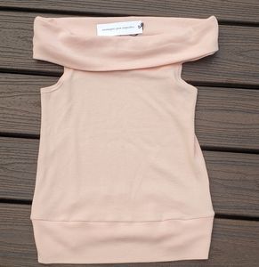 Cupcakes & Cashmere Wineberg off the shoulder top